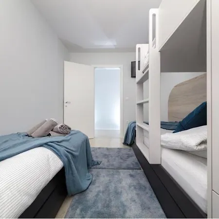 Apartment Blue Banjole